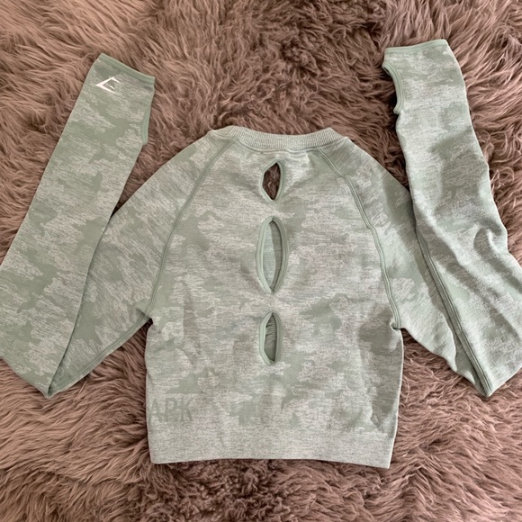 Gymshark Camo Crop - Picture 4 of 4